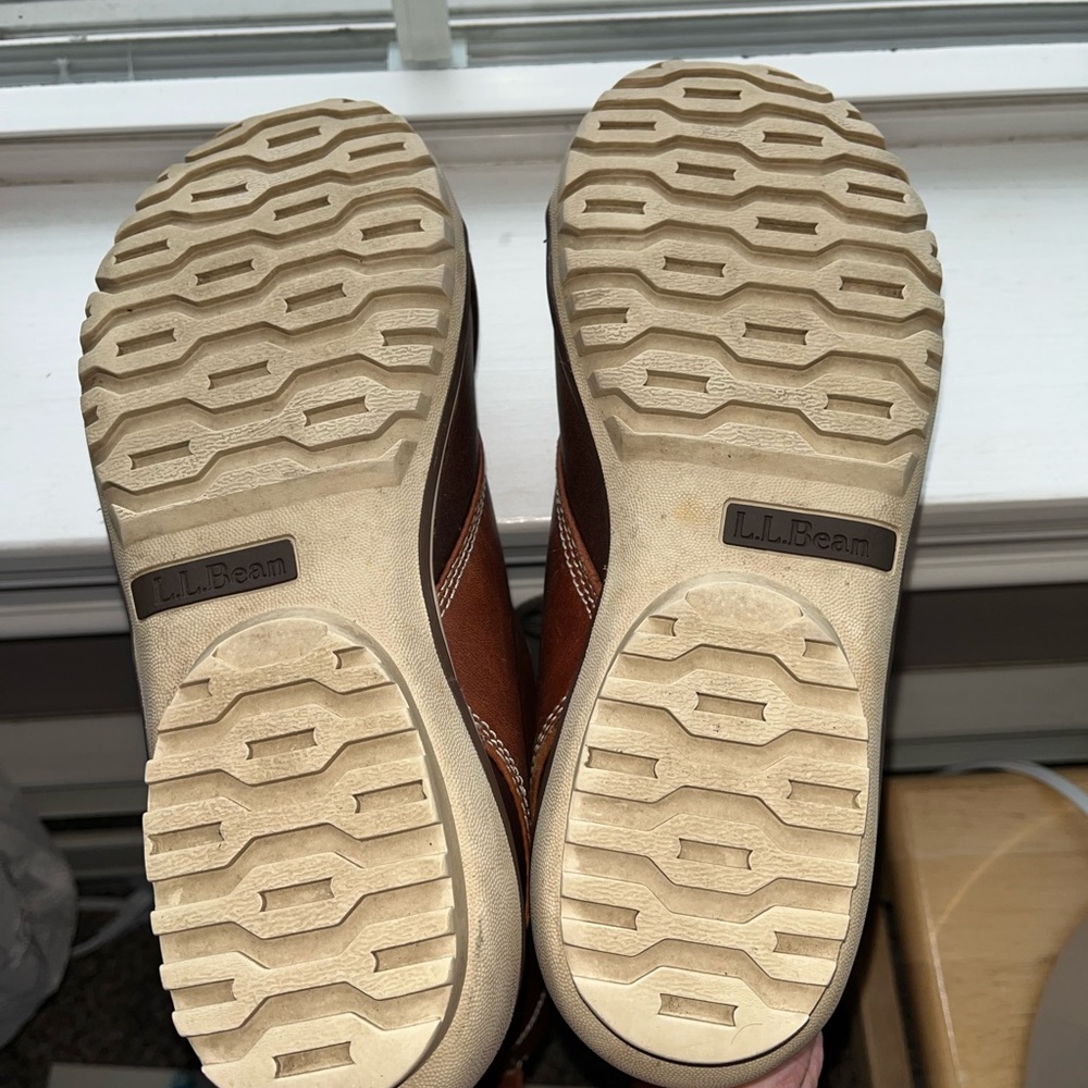 LL Bean Bar Harbor Trek 2.5 Waterproof Boot - Picture 3 of 5